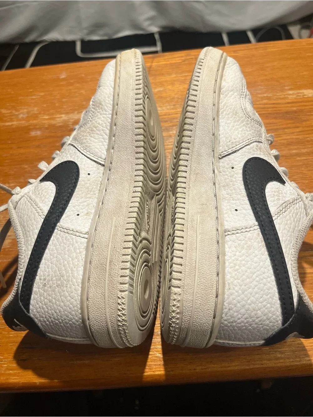 Nike Air Force 1 Low Classic White/Black Streetwear Sneakers US 2.5 Youth
